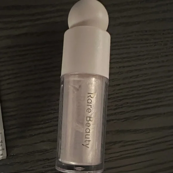 Rare Beauty Positive Light Luminizer in Enlighten - Brand New - Picture 3 of 3